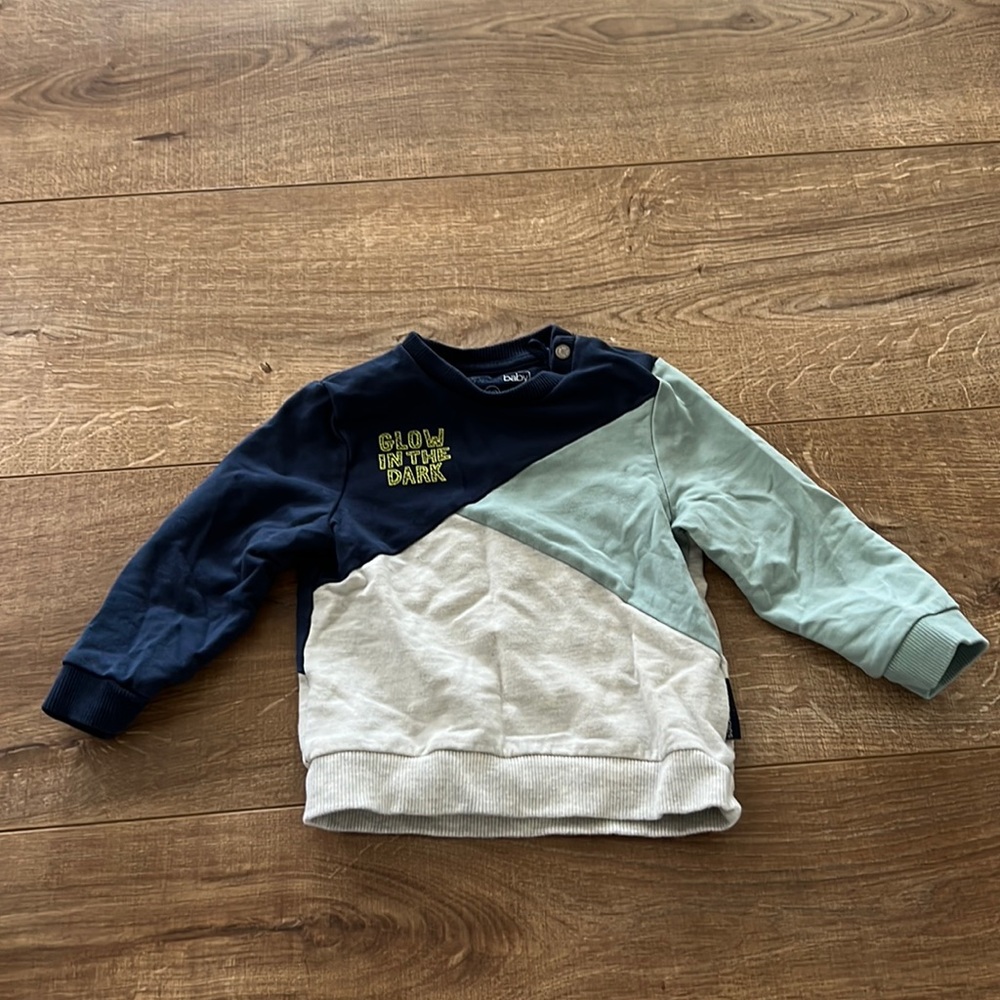 Noppies Glow-in-the-dark colour block sweatshirt 3-6